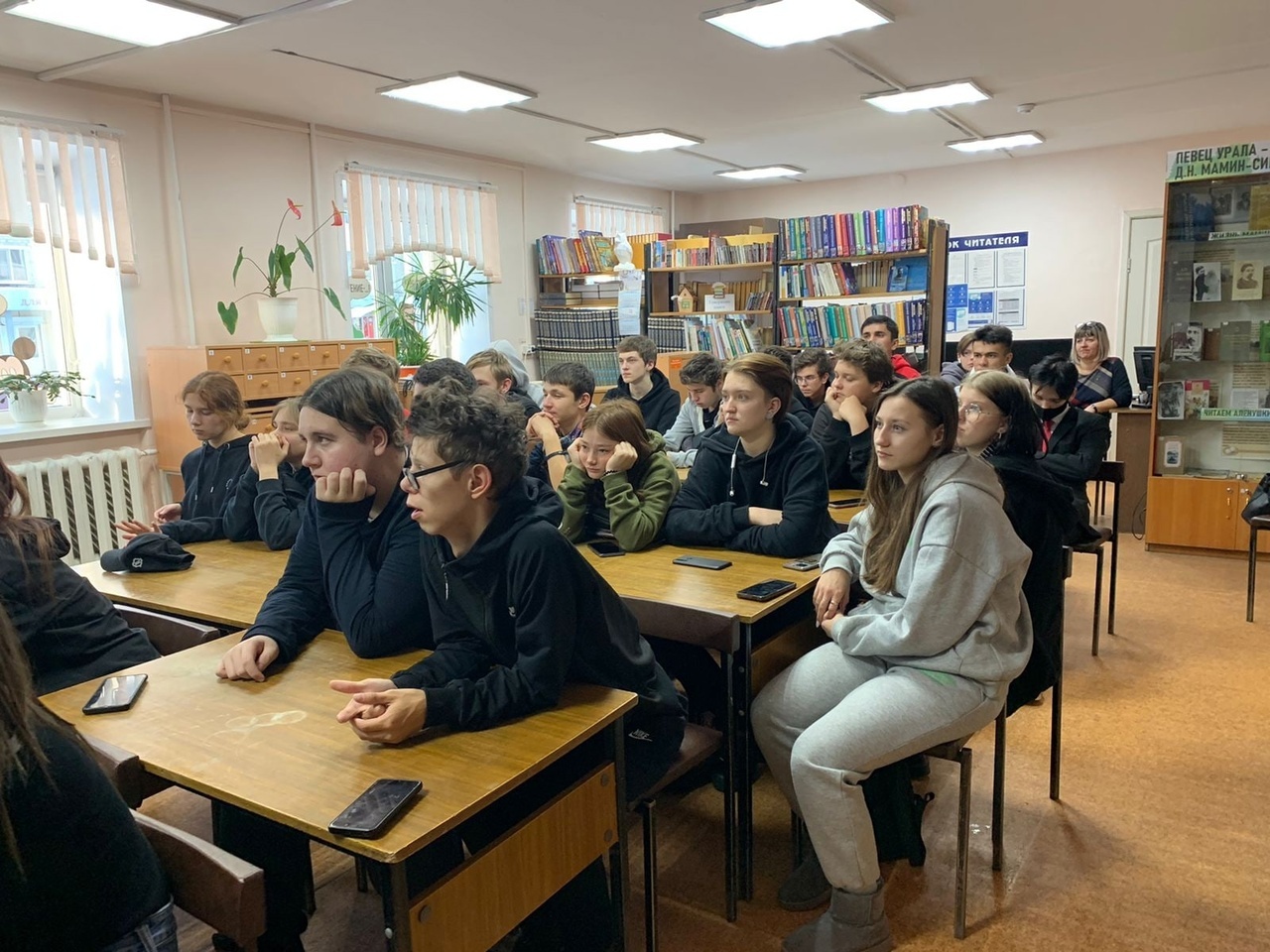 Встреча обучающихся с помощником прокурора СГО